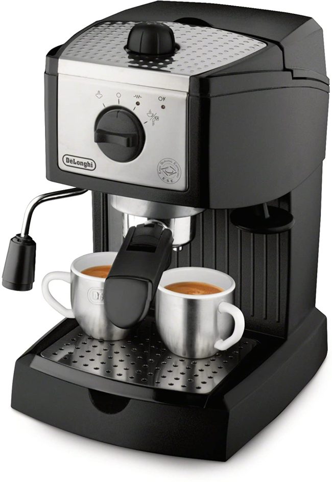  3. De’Longhi 15 Bar Pump Coffee Maker 